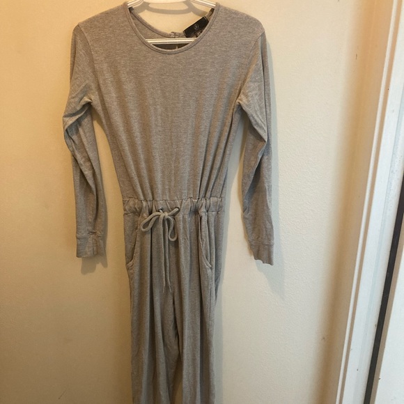 Misguided Grey Jumpsuit Size 2 - Picture 7 of 11